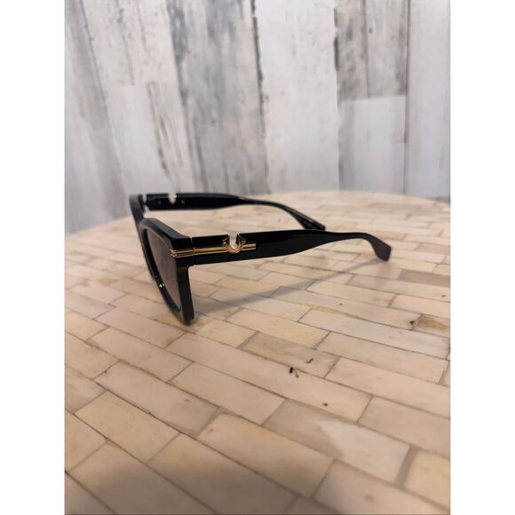 True Religion Black Oversized Square Sunglasses Gold Horseshoe Logo TR57040 main image 4